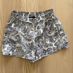 Patterned shorts